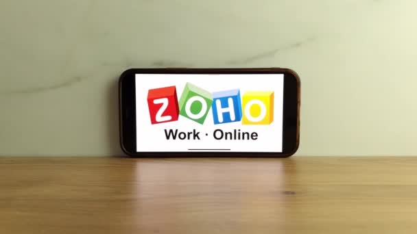 Konskie Polen Juni 2023 Zoho Corporation Indian Technology Company Logo – stockvideo