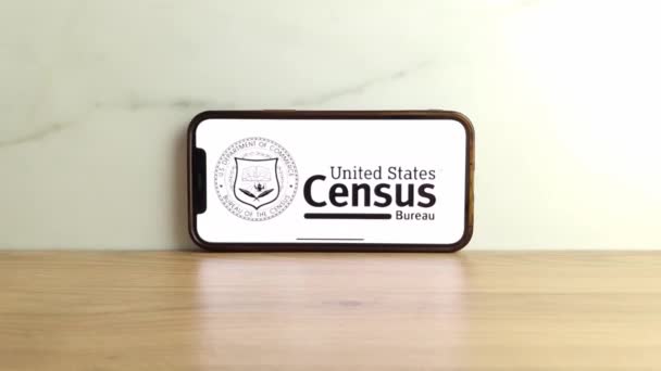 Konskie Polen Juni 2023 United States Census Bureau Logo Van — Stockvideo