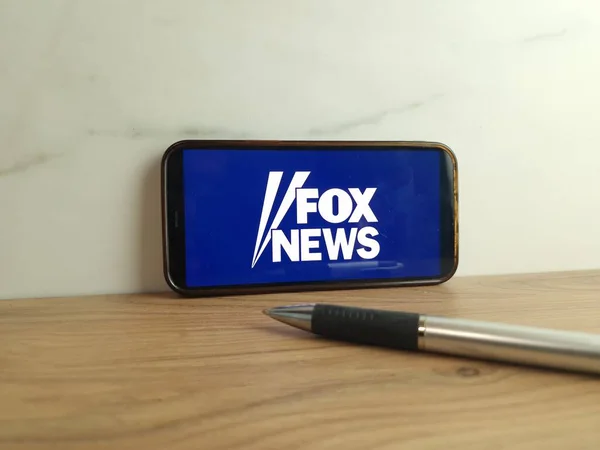Konskie Polonya Haziran 2023 Fox News Channel Logosu Cep Telefonu — Stok fotoğraf