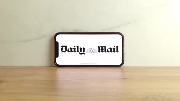 Konskie Polonia Junio 2023 Daily Mail British Tabloid Newspaper Logo — Vídeo de stock