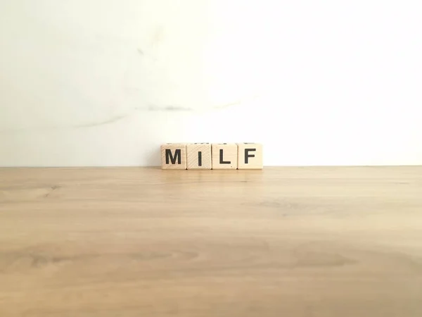 Слово Milf Сделано Деревянных Блоков Сексуальность Эротическое Понятие — стоковое фото
