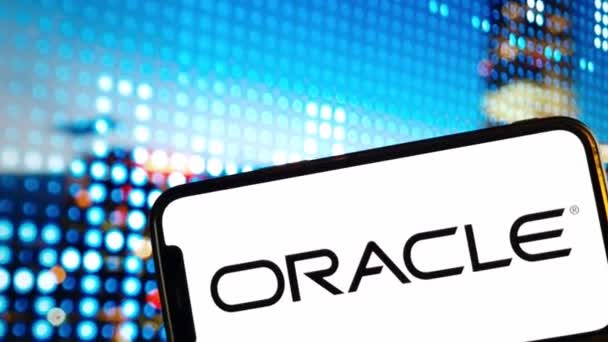 Konskie Polônia Janeiro 2024 Logotipo Empresa Oracle Corporation Exibido Tela — Vídeo de Stock
