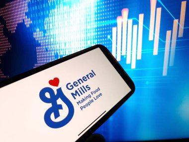 Konskie, Polonya - 16 Ocak 2024: General Mills şirket logosu cep telefonu ekranında sergilendi