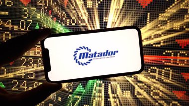 Konskie, Polonya - 16 Mart 2024: Matador Resources şirket logosu cep telefonunda sergilendi