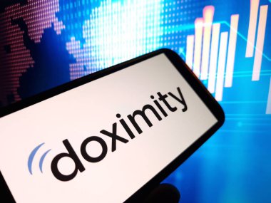 Konskie, Polonya - 29 Nisan 2024: Doximity şirket logosu cep telefonunda sergilendi