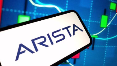 Konskie, Polonya - 12 Kasım 2024: Arista Networks şirketinin logosu cep telefonunda sergilendi