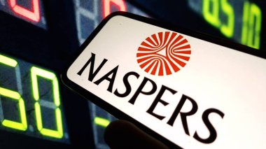 Konskie, Polonya - 23 Kasım 2024: Naspers şirket logosu cep telefonunda sergilendi