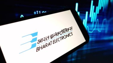 Konskie, Polonya - 30 Kasım 2024: Bharat Electronics şirket logosu cep telefonunda sergilendi