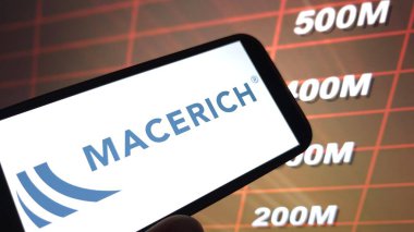 Konskie, Polonya - 06 Nisan 2025: Macerich şirket logosu cep telefonunda sergilendi