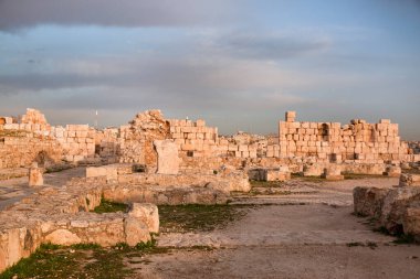 Amman, Ürdün 'deki Citadel arkeoloji parkı. Roma antik kalıntıları. 