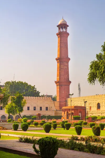 stock image Badshahi mosque minaret in Lahore, Punjab, Pakistan. 