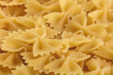 kivi meyveleri dilimlere bölünmüş. Üst görünüm.