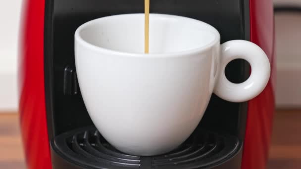 Aroma Coffee Automatic Coffee Machine Coffee Machine Pours Rich Stream — Stock Video