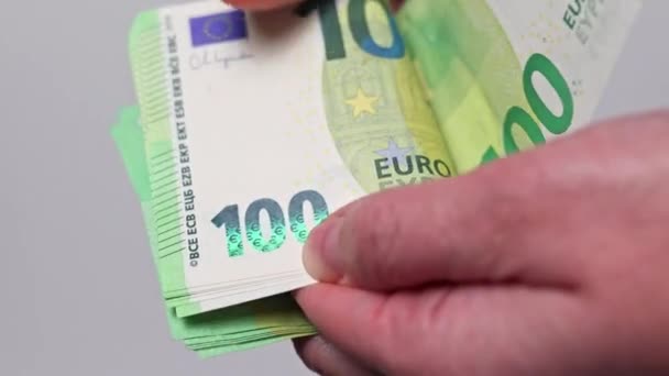 Primer Plano Las Manos Femeninas Contando Billetes 100 Euros — Vídeo de stock