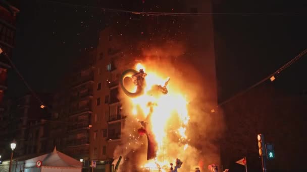 Сожжение Фигуры Последний День Фестиваля Лас Фаллас Crema Валенсия Испания — стоковое видео