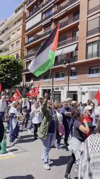 Υποστηρικτές Της Παλαιστίνης Παρελαύνουν Στο Κέντρο Της Βαλένθια Βαλένθια Ισπανία — Αρχείο Βίντεο
