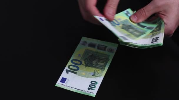 Mãos Contam Notas Europeias 100 Cem Euros Uma Cima Outra — Vídeo de Stock