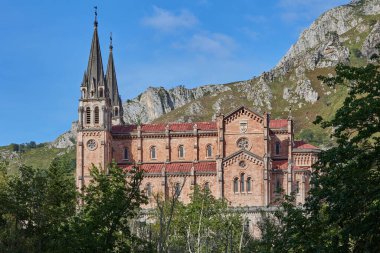 Aziz Mary Bazilikası Covadonga, Asturias, İspanya.