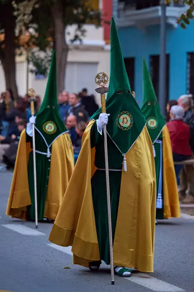 Denizcilik Kutsal Haftası Festivali (Semana Santa Marinera) sırasında Hıristiyanlık Kardeşliği. Valencia, İspanya - 19 Nisan 2025.