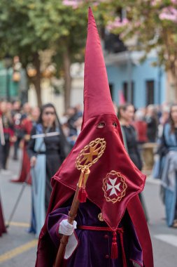 Denizcilik Kutsal Haftası Festivali (Semana Santa Marinera) sırasında Hıristiyanlık Kardeşliği. Valencia, İspanya - 19 Nisan 2025.