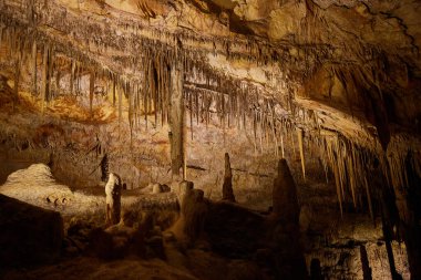 Mayorka Adası, İspanya 'daki ejderha mağaraları veya Cuevas del Drach.