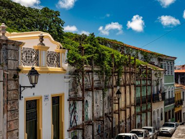 03.02.2025 Salvador de Bahia, Brezilya. Ladeira Carmo 'yu tipik bir sömürge tarzı binayla yönetiyor.