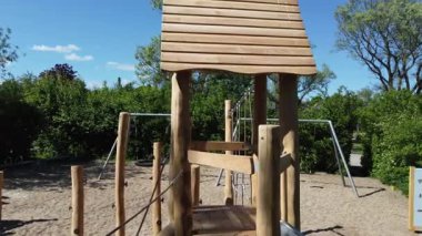 Danimarka 'da bir köyde halk parkında. Yüksek kalite 4k görüntü