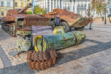 Kyiv, Ukrayna - 27 Ekim 2023: Kyiv 'deki Mykhailivska Meydanı' ndaki 