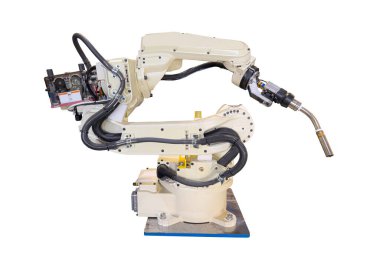 Otomotiv parçaları endüstrisinde kaynak yapan robotlar beyaz arka planda