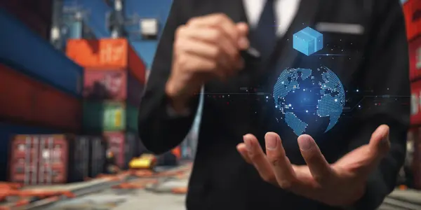 İşadamı depodan mal ithal edip ihraç ediyor..