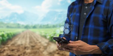 Akıllı Çiftlik UI hologram sistem kontrolü, bakım, büyüme bilgisini gösterme besin maddeleri, gübreler, su, ağaçların, bitkilerin ve sebzelerin zararlı böcekleri, tarımda teknoloji kullanın.