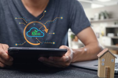 Çevre değişikliğini teşvik eden mühendislik çözümlerine odaklanarak, çevre dostu teknolojinin ve modern gelişimde sürdürülebilir uygulamaların entegrasyonunu araştırın.