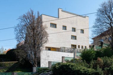 Villa Mller, Çek Cumhuriyeti 'nin Prag şehrinde 1930' da inşa edilen modernist bir villa..