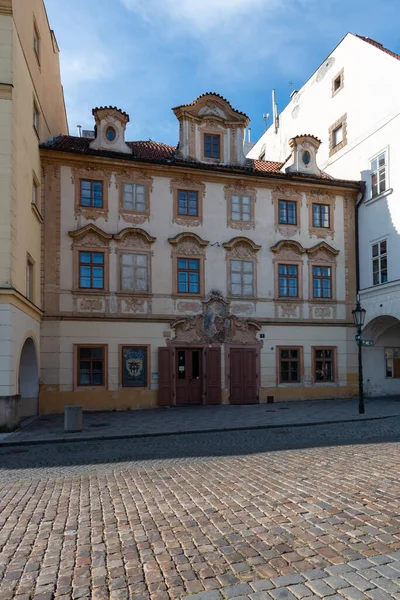 Pałac Oznacza Reprezentacyjną Rezydencję Monarchów Szlachty Później Również Uderzający Architektonicznie — Zdjęcie stockowe