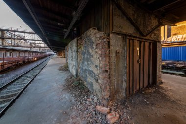Praha-ikov yük istasyonu, Çek Cumhuriyeti 'nin Prag kentindeki ikov bölgesinde bulunan bir tren istasyonu. İlk olarak 1936 yılında açıldı ve 2002 yılında faaliyetleri durduruldu..