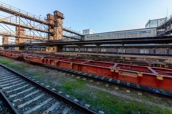 Praha-ikov yük istasyonu, Çek Cumhuriyeti 'nin Prag kentindeki ikov bölgesinde bulunan bir tren istasyonu. İlk olarak 1936 yılında açıldı ve 2002 yılında faaliyetleri durduruldu..