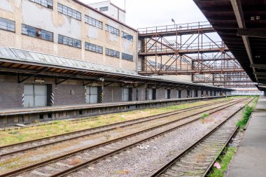 Praha-ikov yük istasyonu, Çek Cumhuriyeti 'nin Prag kentindeki ikov bölgesinde bulunan bir tren istasyonu. İlk olarak 1936 yılında açıldı ve 2002 yılında faaliyetleri durduruldu..
