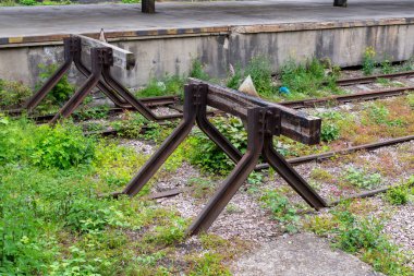 Praha-ikov yük istasyonu, Çek Cumhuriyeti 'nin Prag kentindeki ikov bölgesinde bulunan bir tren istasyonu. İlk olarak 1936 yılında açıldı ve 2002 yılında faaliyetleri durduruldu..