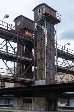 Praha-ikov yük istasyonu, Çek Cumhuriyeti 'nin Prag kentindeki ikov bölgesinde bulunan bir tren istasyonu. İlk olarak 1936 yılında açıldı ve 2002 yılında faaliyetleri durduruldu..