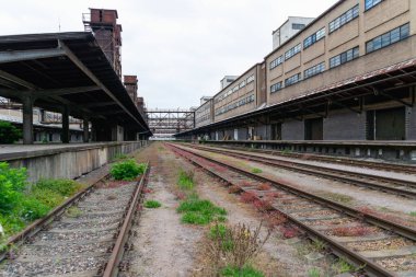 Praha-ikov yük istasyonu, Çek Cumhuriyeti 'nin Prag kentindeki ikov bölgesinde bulunan bir tren istasyonu. İlk olarak 1936 yılında açıldı ve 2002 yılında faaliyetleri durduruldu..