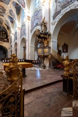 Prag-Strahov 'daki Bakire Meryem Bazilikası (İngilizce: 