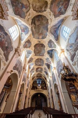 Prag-Strahov 'daki Bakire Meryem Bazilikası (İngilizce: 