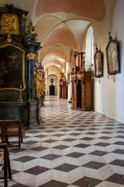 Prag-Strahov 'daki Bakire Meryem Bazilikası (İngilizce: 