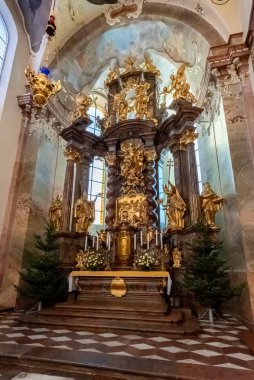 Prag-Strahov 'daki Bakire Meryem Bazilikası (İngilizce: 