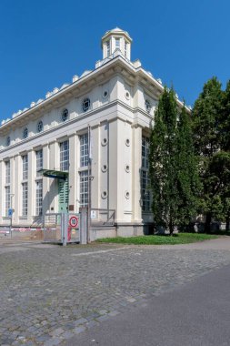 Podoli 'nin su işleri, tarihsel ve mimari açıdan önemli bir teknik yapıdır ve günümüzde de amacına hizmet etmektedir. Antonin Engel 'in projesine göre yaratıldı..