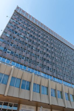 Pankrc 'taki yüksek katlı idari bina. Bina İçişleri Bakanlığı 'na ev sahipliği yapıyor.. 
