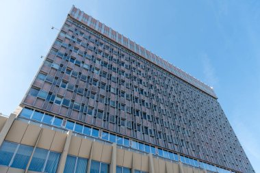 Pankrc 'taki yüksek katlı idari bina. Bina İçişleri Bakanlığı 'na ev sahipliği yapıyor.. 