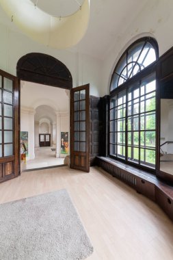 Veleslavin Şatosu, Prag 'ın Veleslavn bölgesinde yer alan bir Barok binasıdır. Kale kompleksi, bahçesi ve parkı olan 6 tuğladan oluşuyor..