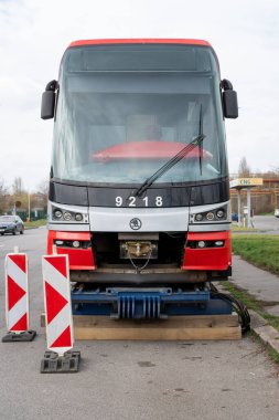 Skoda 15T ForCity Alfa, Prag Toplu Taşımacılık Şirketi için Skoda Transportation tarafından geliştirilen üç bölümden oluşan bir tramvay.