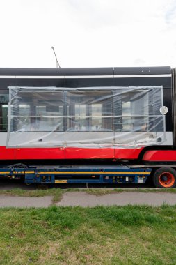 Skoda 15T ForCity Alfa, Prag Toplu Taşımacılık Şirketi için Skoda Transportation tarafından geliştirilen üç bölümden oluşan bir tramvay.
